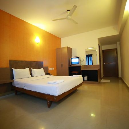 Qik Stay @ S.K. Continental Mysore Extérieur photo