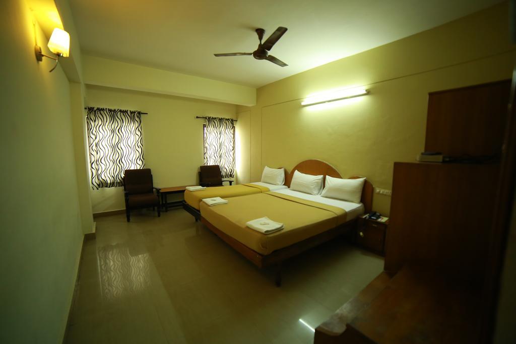 Qik Stay @ S.K. Continental Mysore Extérieur photo