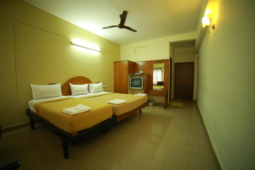Qik Stay @ S.K. Continental Mysore Extérieur photo