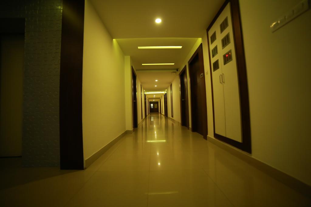 Qik Stay @ S.K. Continental Mysore Extérieur photo